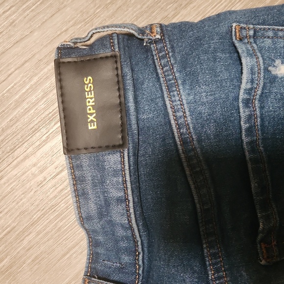 Express Midrise Boyfriend Jeans - Picture 6 of 6